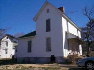 109 Center St, Cooleemee, NC 27014