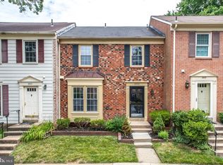 2933 Village Spring Ln, Vienna, VA 22181