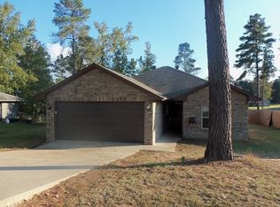 468 Omaha St, Gladewater, TX 75647