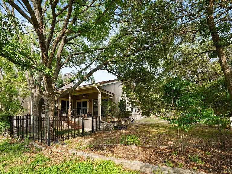 1613 Flint Ct — Photo 26
