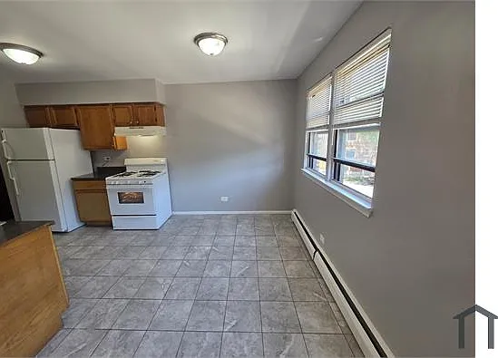 8201 S Maryland Ave #3 — Photo 3