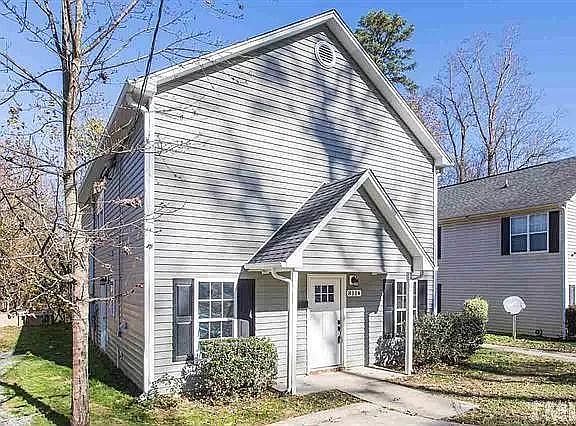 2nd image of 811 Lee St #B