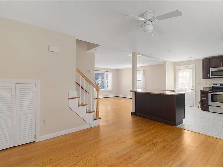 9 Chestnut Hill Rd #B — Photo 4