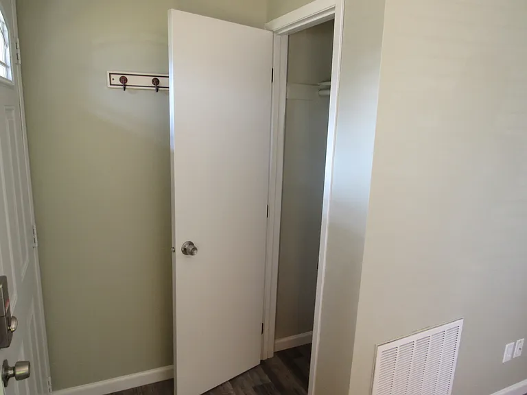 309 W 22nd Ave — Photo 14