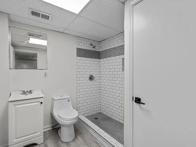 246 Barbara Ln SW — Photo 40