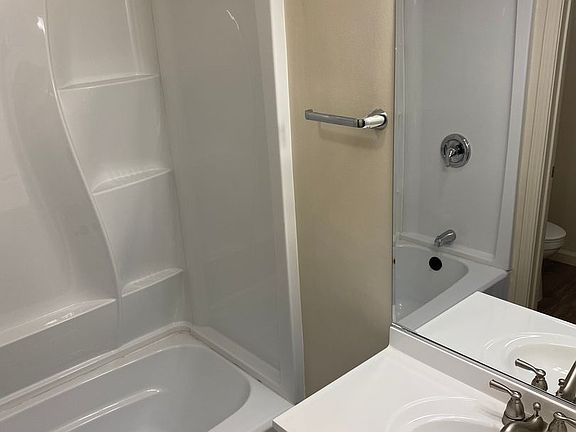 5th image of 713 Delaware Ave #C
