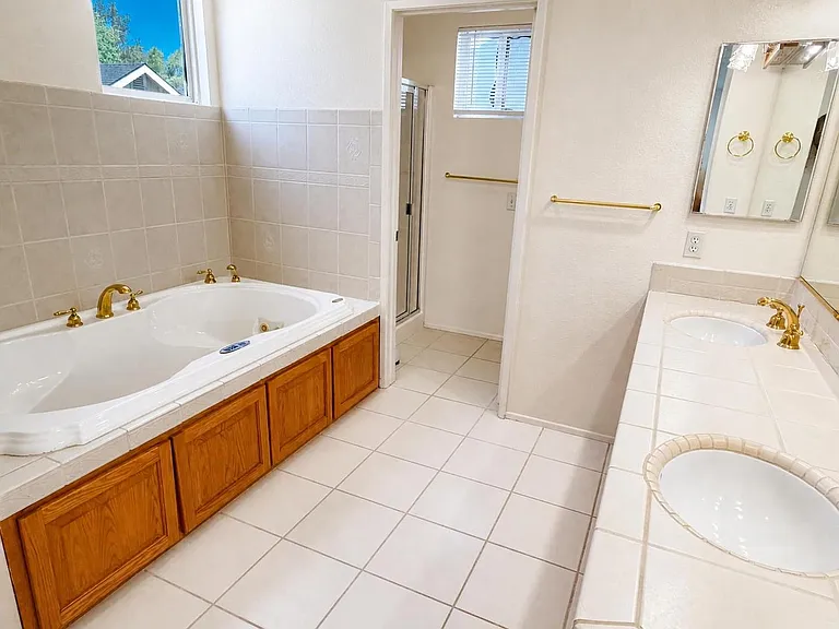 108 Citrus Ranch Rd — Photo 13