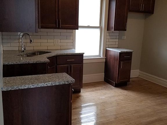 4th image of 5218 S Lockwood Ave #2F