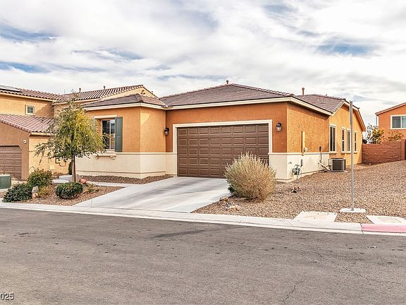2nd image of 825 Great Sky Ct