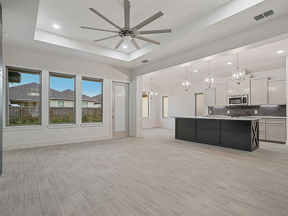4th image of 4105 Talbot Dr