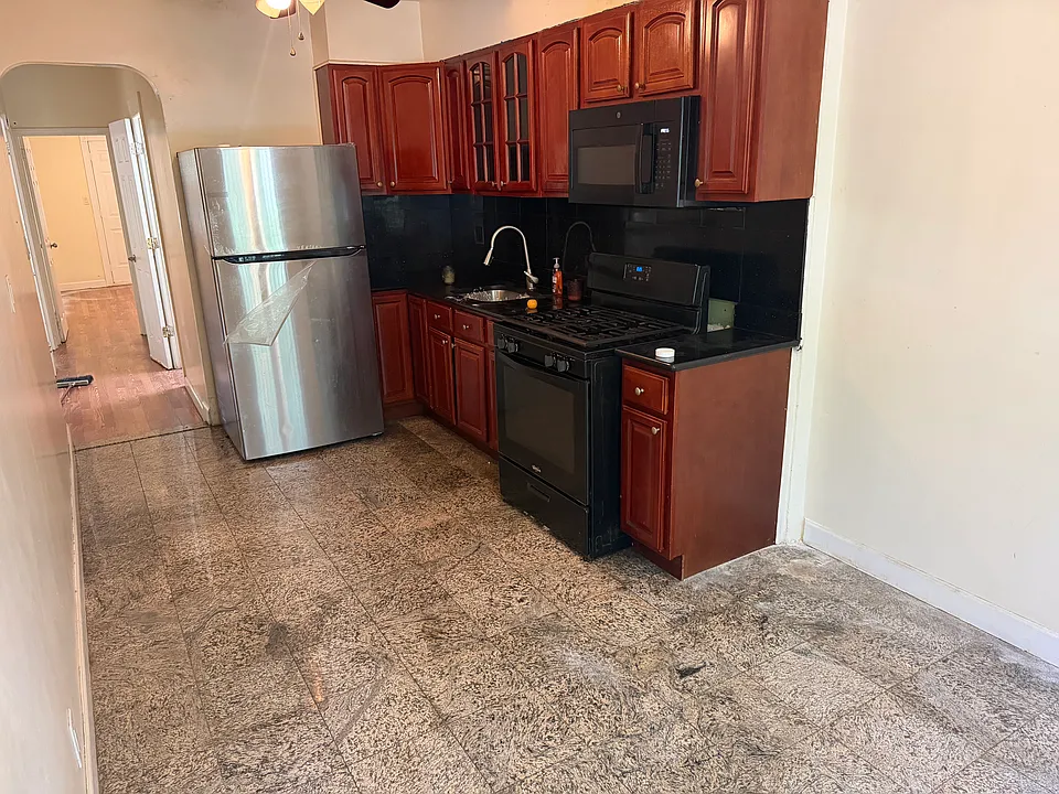 1238 Ralph Ave #2