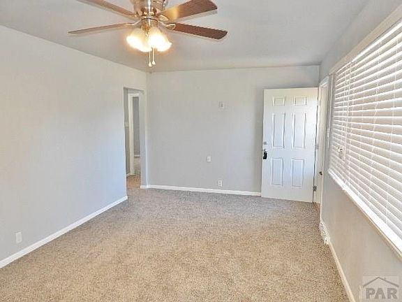 4th image of 442 Gaylord Ave
