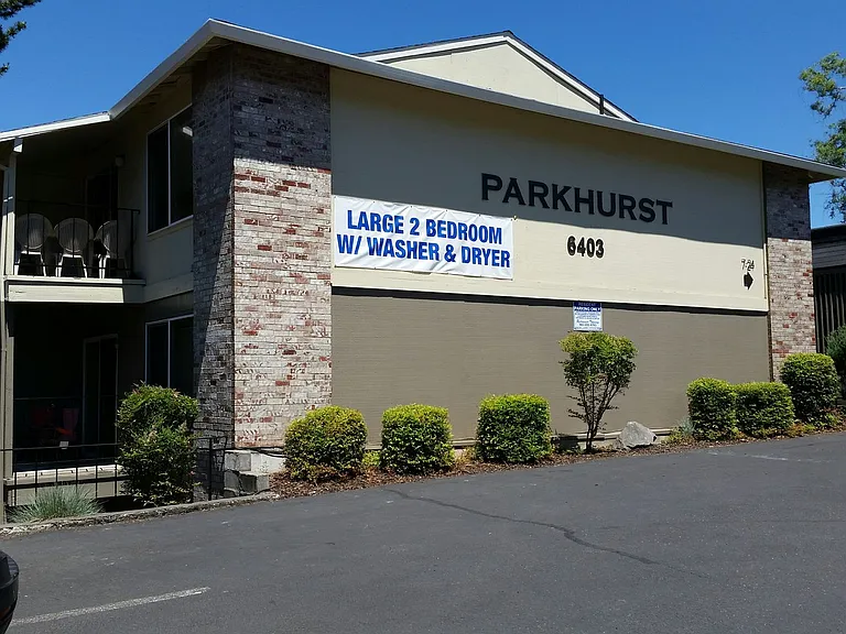 Parkhurst Apartments — Photo 1