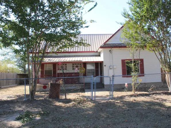 106 Isler St, Eustace, TX 75124