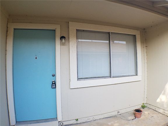 3rd image of 6715 Sandshof Dr Unit A