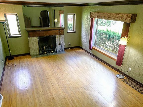 5th image of 832 Lundvall Ave