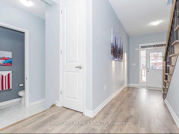 4th image of 78 Phyllis Dr