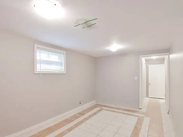 621 Quebec St #B — Photo 5