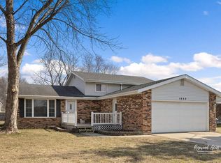 1050 Pheasant Dr, Bradley, IL 60915
