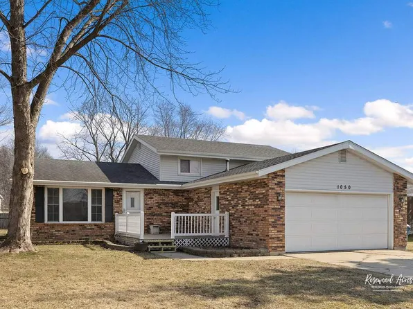 1050 Pheasant Dr, Bradley, IL 60915