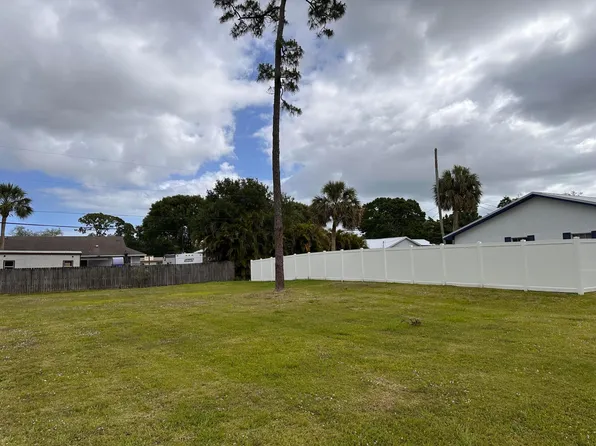 7902 Westmont Drive, Fort Pierce, FL 34951