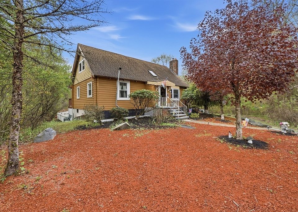 1st image of 35 Chestnut Dr