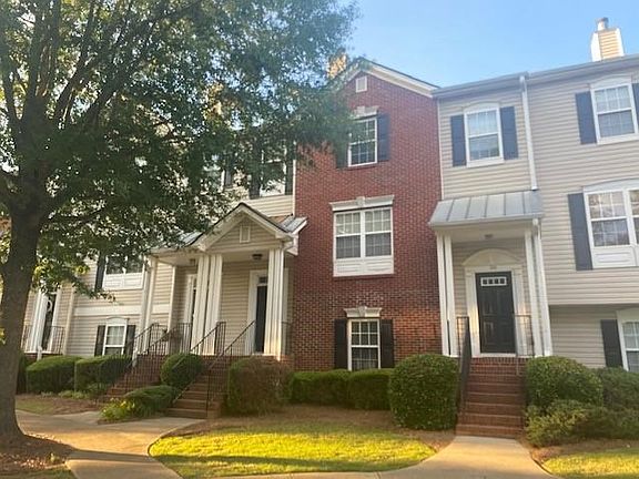2nd image of 138 Weatherstone Square Dr