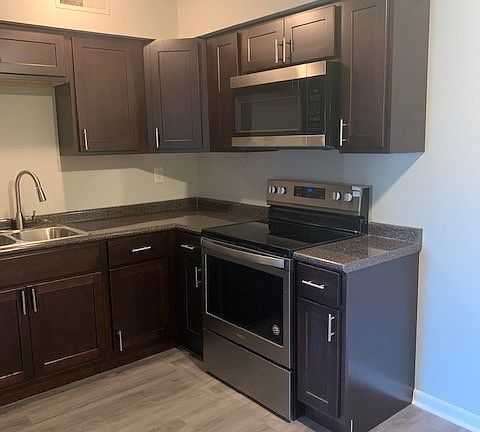 4th image of 8426 Tidewater Dr Unit 14