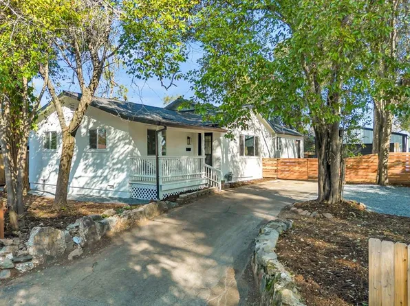 177 Davis Ln, Auburn, CA 95603