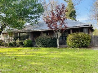 465 Eden Main St, Yazoo City, MS 39194