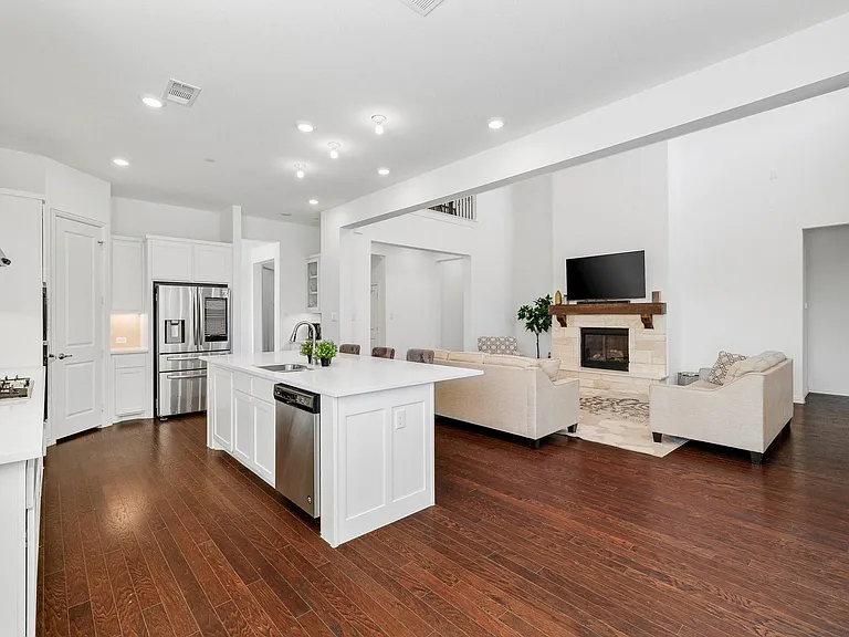 851 Orchard Dr — Photo 14