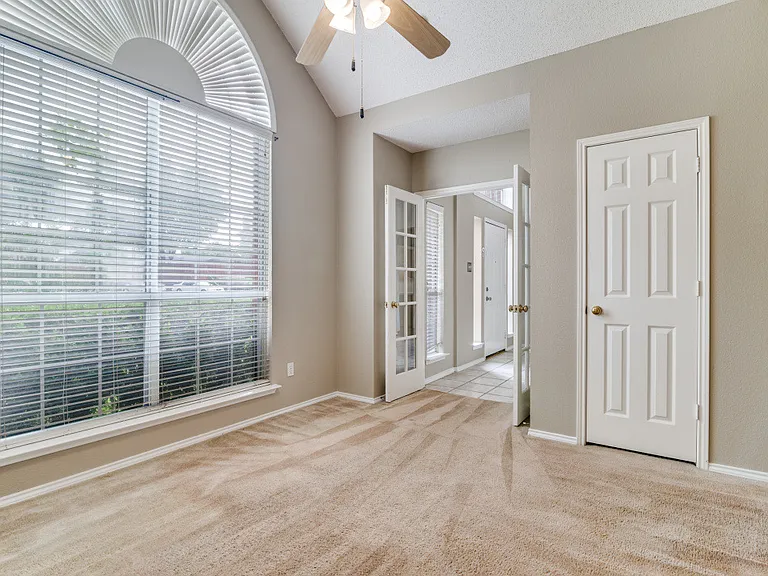 1806 Pendleton Rd — Photo 14