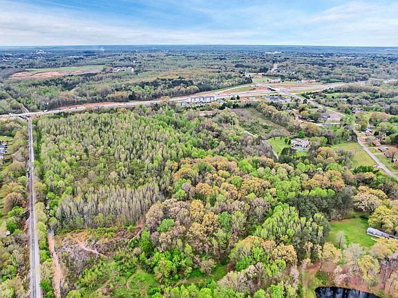 5th image of 2888 Old Medina Rd