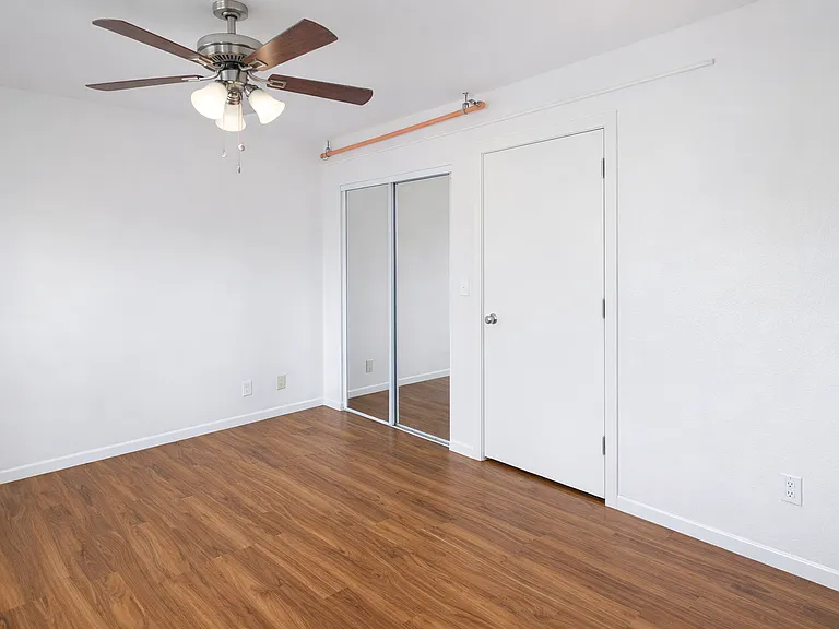 The Denn Apartments — Photo 14