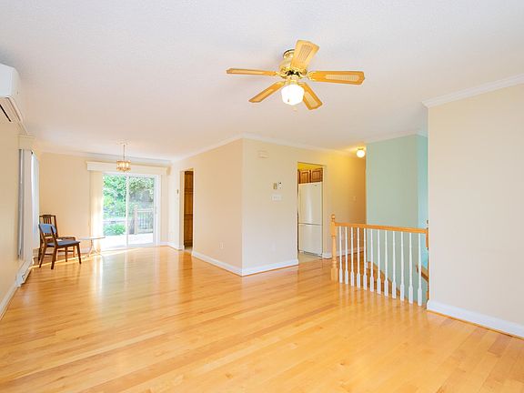 5th image of 25 Barry Allen Dr