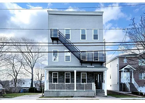 471 Harrison Ave #1B Photo 1