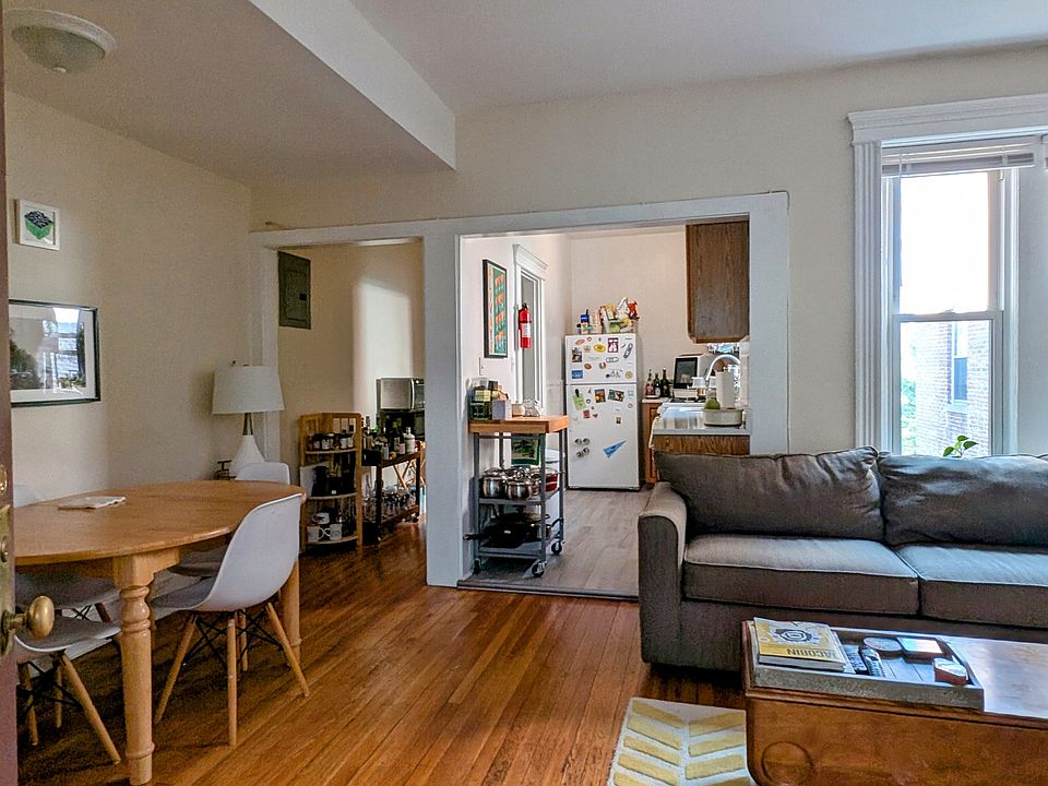 1st image of 16 Fuller St #6