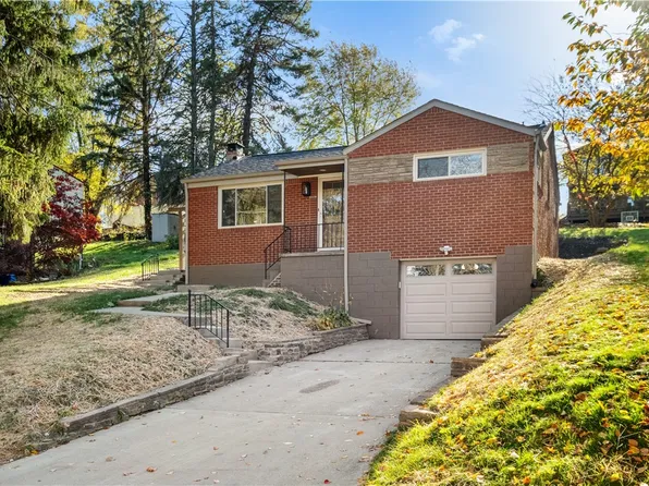 2011 Pleasant St, Bethel Park, PA 15102