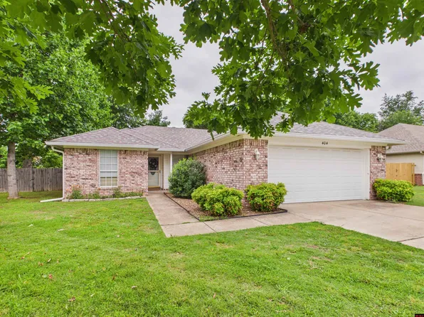 404 Travelers Way, Gassville, AR 72635