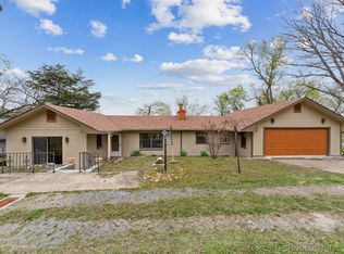 5383 E 425th Rd, Adair, OK 74330