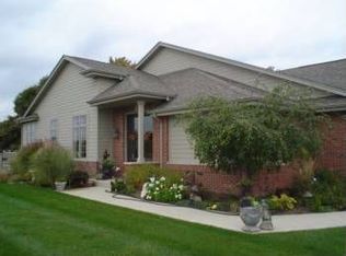 3205 N Briar Leaf Ct, La Porte, IN 46350