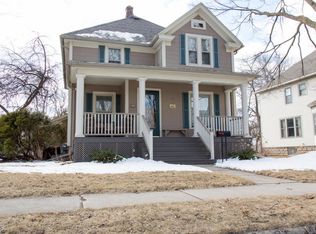 25 Grove St, Plymouth, WI 53073
