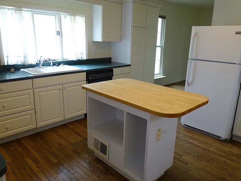 602 Lafayette St — Photo 22