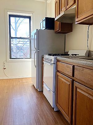 2nd image of 43-03 Ditmars Blvd #2
