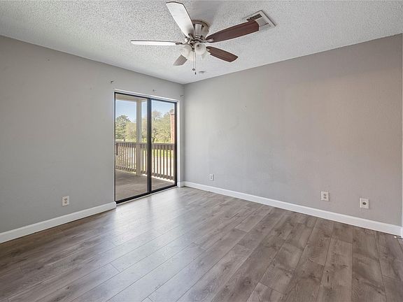 4th image of 2501 Gulf Fwy APT 257C