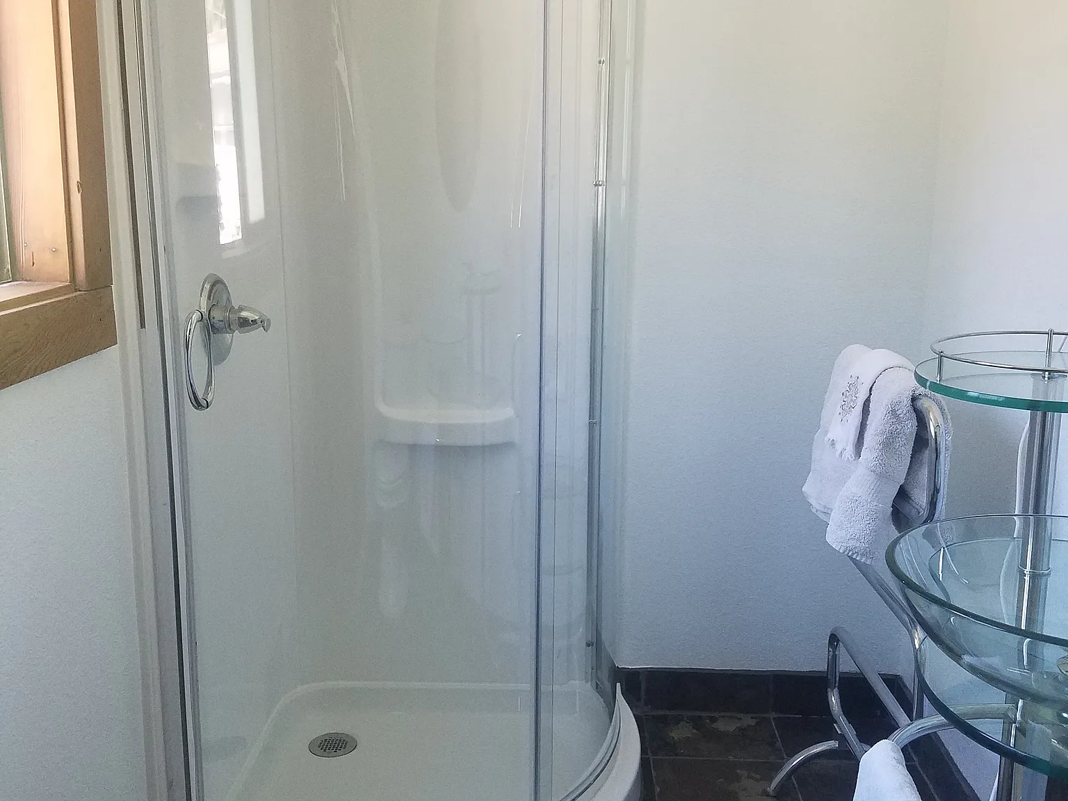 3 bed, 3.5 bath, 3566 sqft, $1,500 — Photo 3