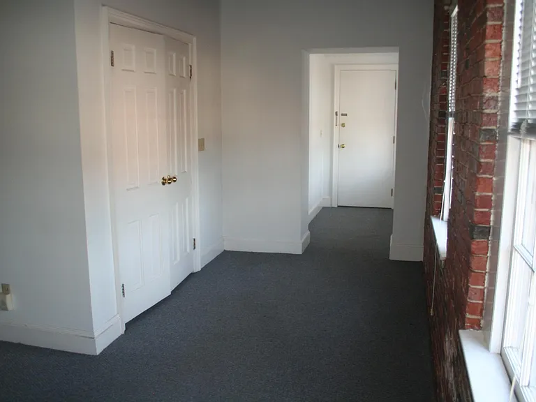 10 State St #308 — Photo 2