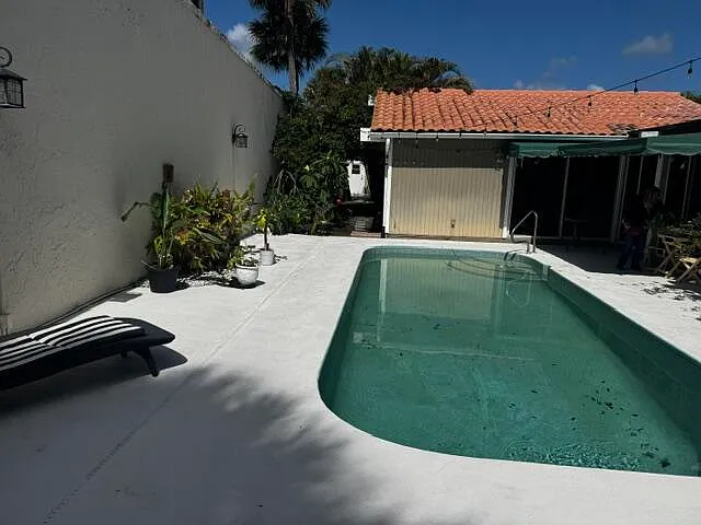 112 E Coral Fish Ln — Photo 34