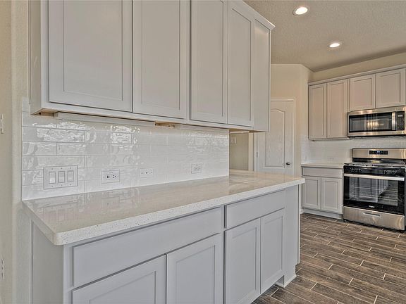 4th image of 32946 Silver Meadow Way