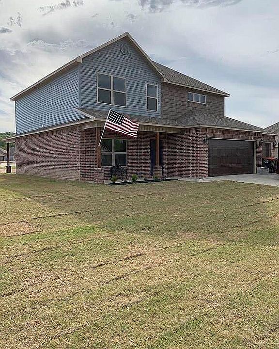 1st image of 1067 Macy Ln